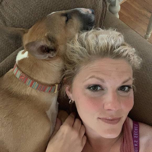 Meet your Posher, Sondra - Picture 1 of 1